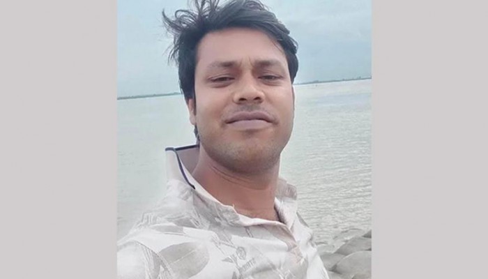 চরভদ্রাসনে যুবককে কুপিয়ে জখম চরভদ্রাসনে যুবককে কুপিয়ে জখম
