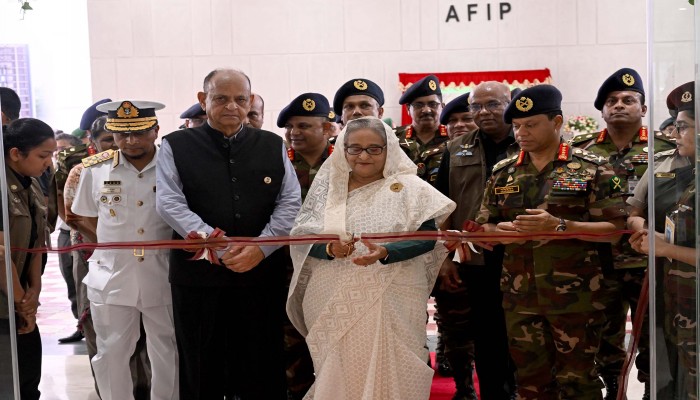 সেনাবাহিনীকে আরও দক্ষ করে গড়ে তোলা হচ্ছে : প্রধানমন্ত্রী সেনাবাহিনীকে আরও দক্ষ করে গড়ে তোলা হচ্ছে : প্রধানমন্ত্রী