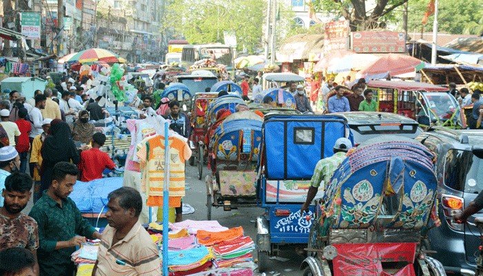 রাজধানীর ফুটপাতগুলো দখলমুক্ত করুন রাজধানীর ফুটপাতগুলো দখলমুক্ত করুন