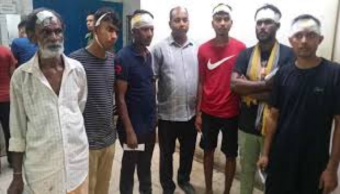 রাজধানীতে হরিজন কলোনিতে উচ্ছেদের সময় সংঘর্ষ আহত ২০ রাজধানীতে হরিজন কলোনিতে উচ্ছেদের সময় সংঘর্ষ আহত ২০