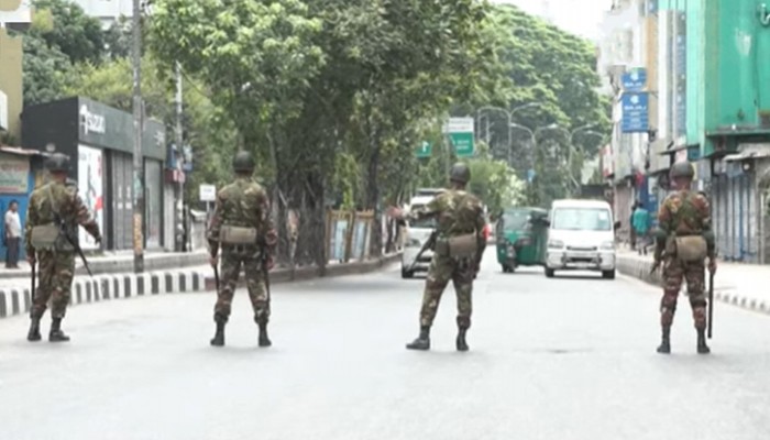 বাড়ছে সহিংসতা মণিপুরের ৩ জেলায় কারফিউ জারি বাড়ছে সহিংসতা মণিপুরের ৩ জেলায় কারফিউ জারি