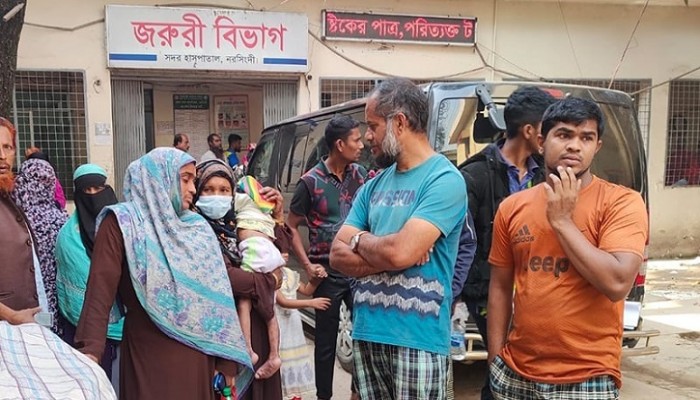 নরসিংদীতে আ’লীগের দুই গ্রুপের বন্দুকযুদ্ধে নিহত ৩ নরসিংদীতে আ’লীগের দুই গ্রুপের বন্দুকযুদ্ধে নিহত ৩