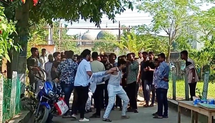 সমন্বয়কদের মধ্যে সমন্বয়হীনতায় বাড়ছে দ্বন্দ্ব-সংঘাত সমন্বয়কদের মধ্যে সমন্বয়হীনতায় বাড়ছে দ্বন্দ্ব-সংঘাত