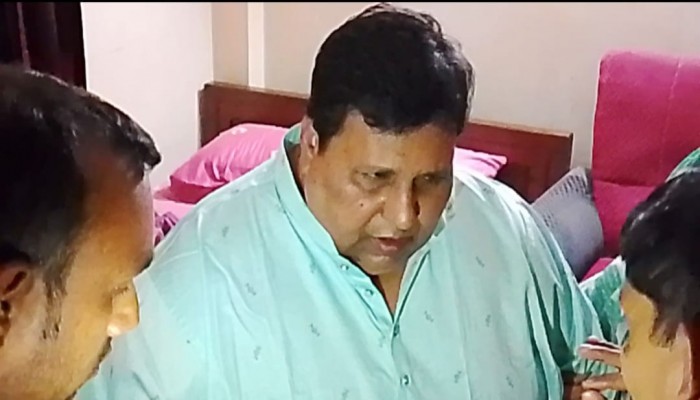 সিরাজগঞ্জে-৬ আসনের সাবেক সংসদ সদস্য চয়ন শ্রীপুরে গ্রেফতার সিরাজগঞ্জে-৬ আসনের সাবেক সংসদ সদস্য চয়ন শ্রীপুরে গ্রেফতার