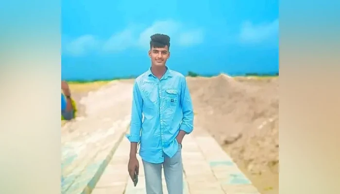 ক্ষমা চেয়েও শেষ রক্ষা হলো না, কিশোরকে পিটিয়ে হত্যা ক্ষমা চেয়েও শেষ রক্ষা হলো না, কিশোরকে পিটিয়ে হত্যা