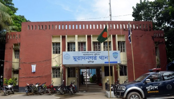 মুরাদনগরে ধর্ষণের ঘটনায় দেশজুড়ে সমালোচনার ঝড় মুরাদনগরে ধর্ষণের ঘটনায় দেশজুড়ে সমালোচনার ঝড়