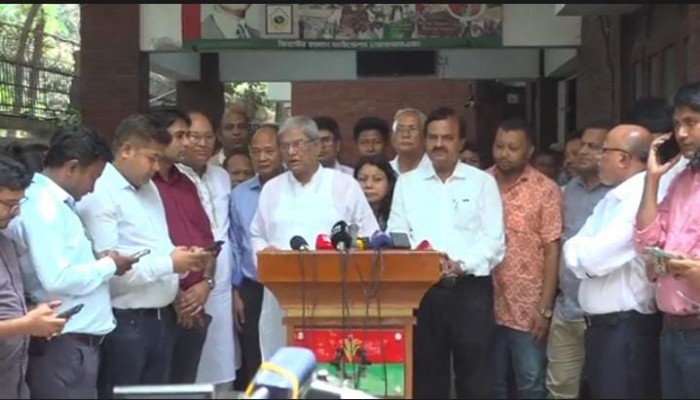 উদ্ভুত পরিস্থিতি উত্তরণের একমাত্র পথ অতি দ্রুত নির্বাচন : মির্জা ফখরুল উদ্ভুত পরিস্থিতি উত্তরণের একমাত্র পথ অতি দ্রুত নির্বাচন : মির্জা ফখরুল