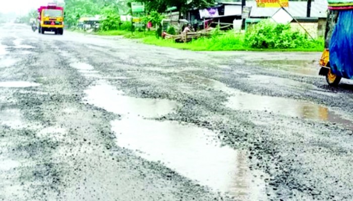 যশোর-খুলনা মহাসড়কের মুড়লীতে আরসিসি রিজিট ঢালাইয়ে ব্যাপক অনিয়ম যশোর-খুলনা মহাসড়কের মুড়লীতে আরসিসি রিজিট ঢালাইয়ে ব্যাপক অনিয়ম