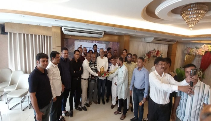 মুলধারার সাংবাদিকদের প্রতিরোধ গড়ে তুলতে হবে মুলধারার সাংবাদিকদের প্রতিরোধ গড়ে তুলতে হবে
