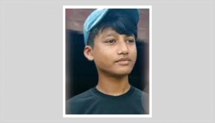 কবুতর চুরির অভিযোগ তুলে ৪০ জন মিলে মারে মাহিনকে কবুতর চুরির অভিযোগ তুলে ৪০ জন মিলে মারে মাহিনকে